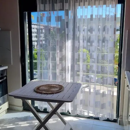 Daire Flower Side Sea View Golem (Tirana)