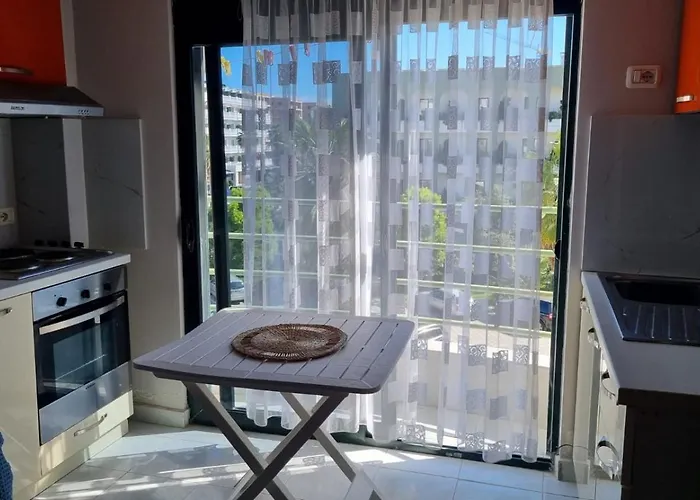 Apartamento Flower Side Sea View Golem (Tirana)